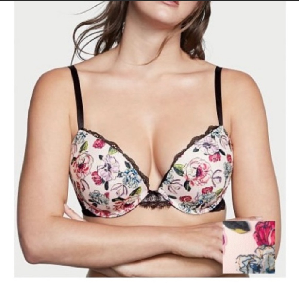 Victoria’s Secret Very Sexy Rose Embroidered Push-Up Bra